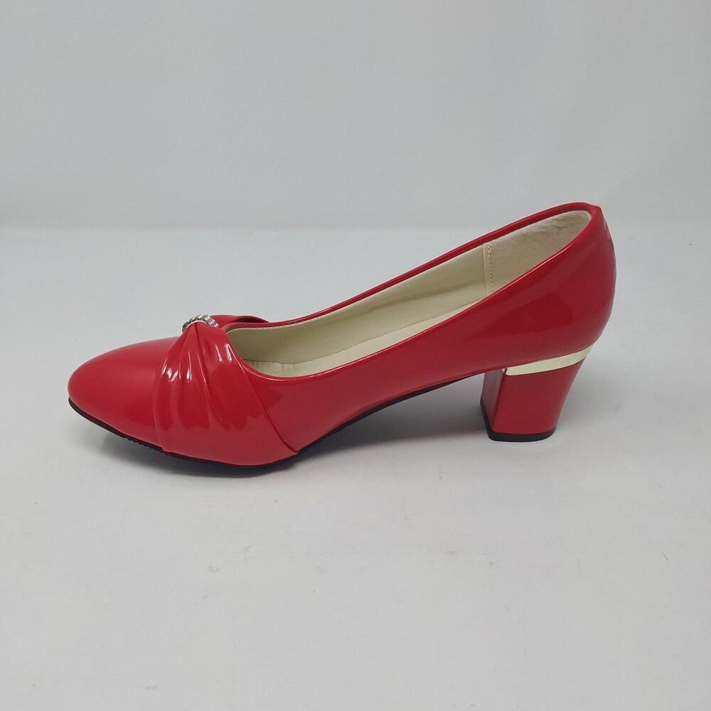 Women’s Red Patent Leather Low Heel Pumps Size 39 Rhinestone Accent - Picture 9 of 15